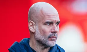 Guardiola: 'Suất dự Champions League không từ trên trời rơi xuống'